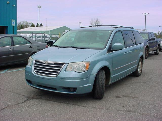 2008 Chrysler Town & Country for Sale in Detroit, MI