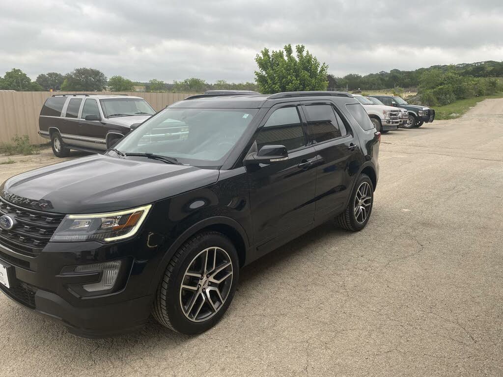 Used 17 Ford Explorer Sport Awd For Sale With Photos Cargurus Used 17 Ford Explorer Sport Awd For Sale With Photos Cargurus
