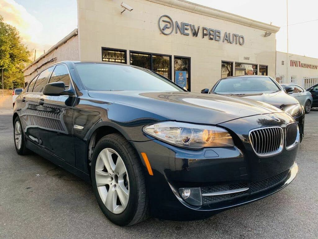 Used 11 Bmw 5 Series 528i Sedan Rwd For Sale With Photos Cargurus