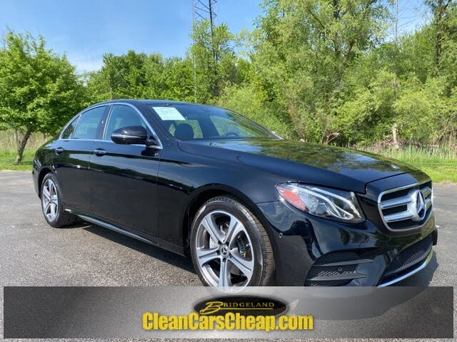 Used 19 Mercedes Benz E Class E 300 4matic Sedan Awd For Sale With Photos Cargurus