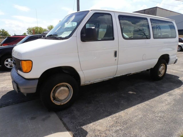 Used 03 Ford E Series E 350 Super Duty Xlt Passenger Van For Sale With Photos Cargurus