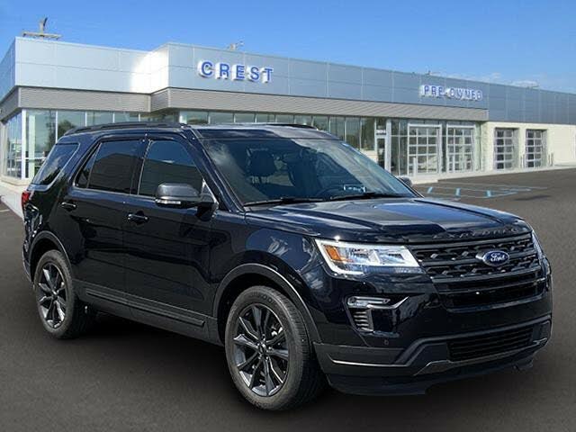 Used 19 Ford Explorer Xlt For Sale With Photos Cargurus