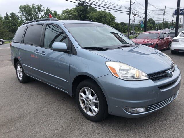 15 Toyota Sienna Le 7 Passenger Auto Access Seat For Sale In New York Ny Cargurus