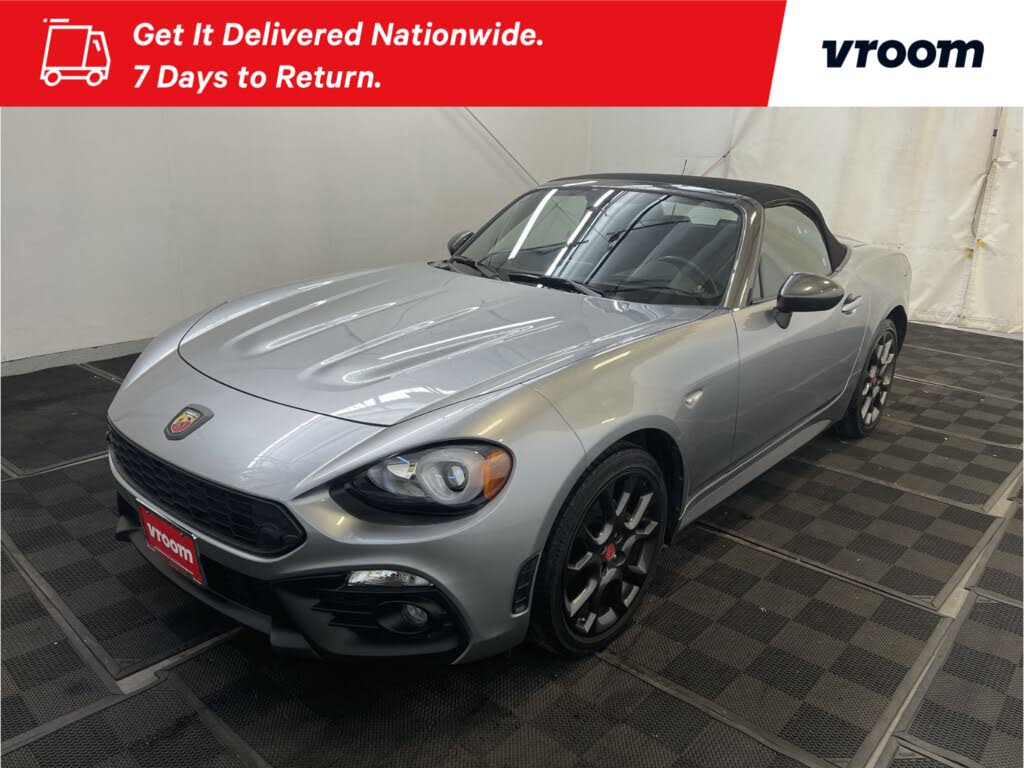 Used 17 Fiat 124 Spider For Sale With Photos Cargurus