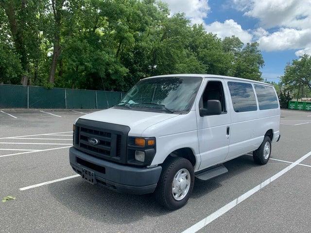 Used 13 Ford E Series E 350 Xlt Super Duty Passenger Van For Sale With Photos Cargurus Used 13 Ford E Series E 350 Xlt Super Duty Passenger Van For Sale With Photos Cargurus
