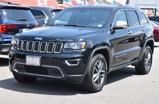 Used 18 Jeep Grand Cherokee Altitude 4wd For Sale With Photos Cargurus