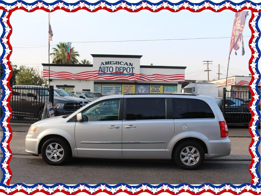 chrysler town and country touch screen has lines bouncing around