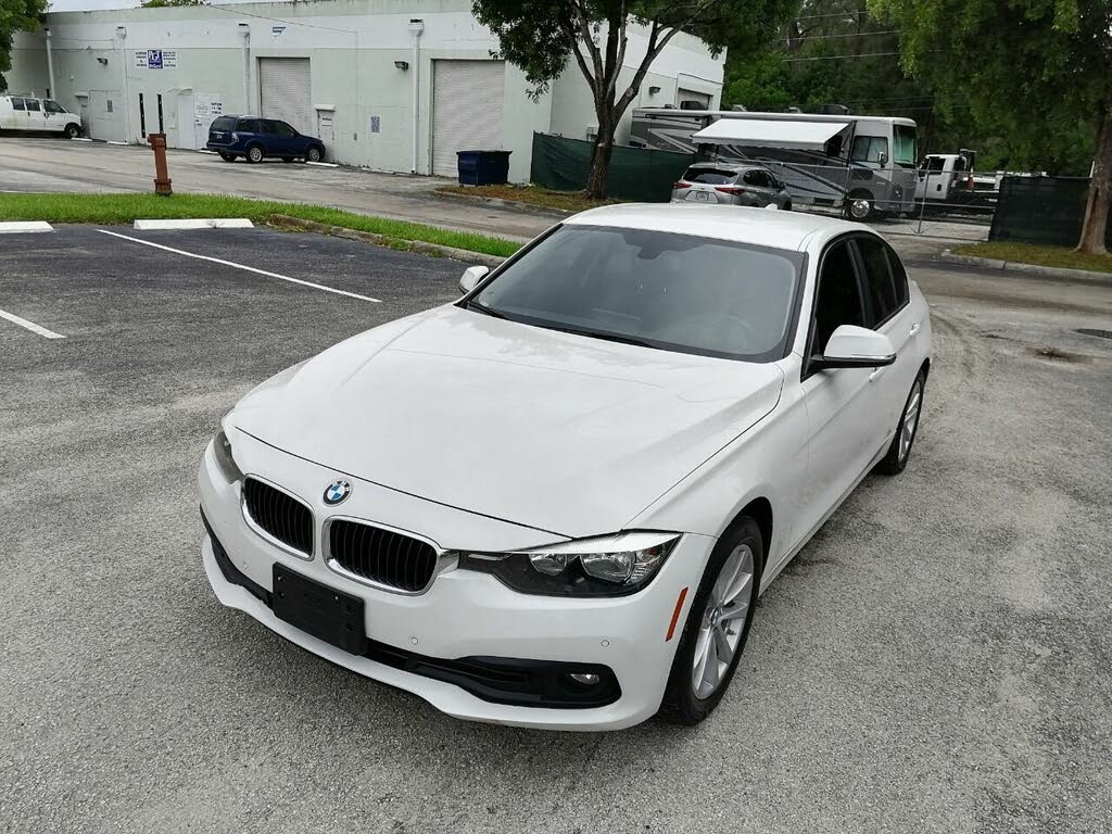 Used 17 Bmw 3 Series 3i Sedan Rwd For Sale With Photos Cargurus