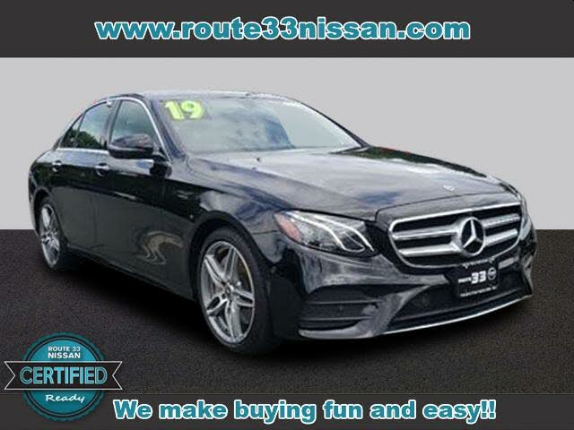 Used 19 Mercedes Benz E Class E 300 4matic Sedan Awd For Sale With Photos Cargurus