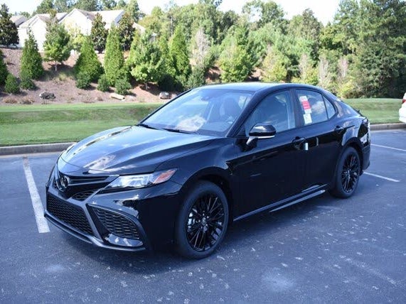 Used 2022 Toyota Camry SE Nightshade FWD for Sale (with Photos) - CarGurus