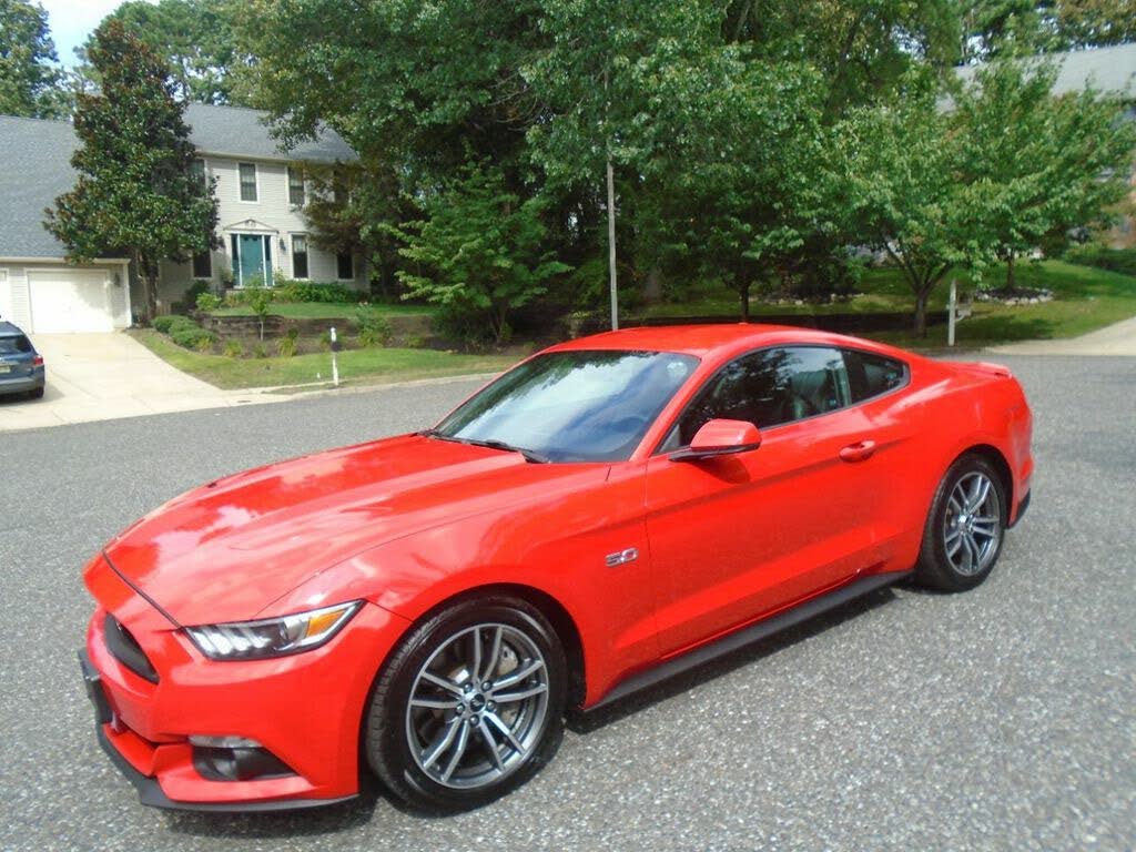 Used 17 Ford Mustang Gt Premium Coupe Rwd For Sale With Photos Cargurus