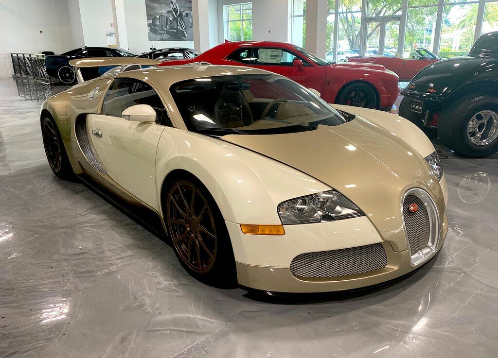 nedenunder Stien skrot Used Bugatti Veyron for Sale (with Photos) - CarGurus