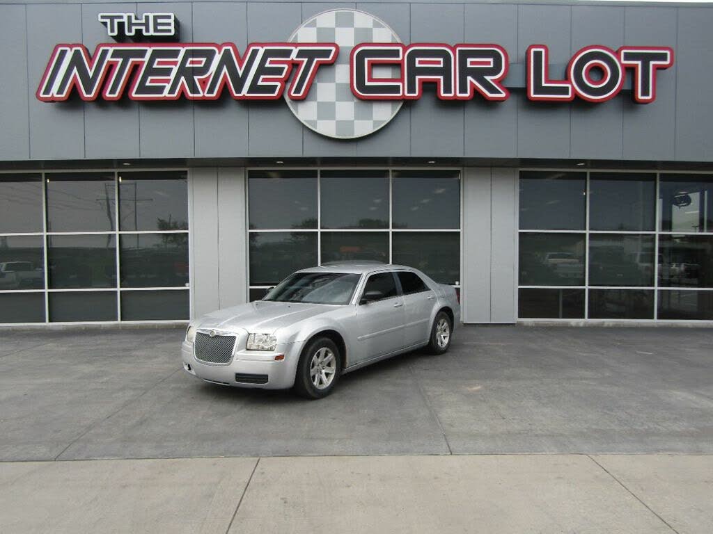 Los 50 Mejores 2005 Chrysler 300 En Venta Ahorros Desde 3 499