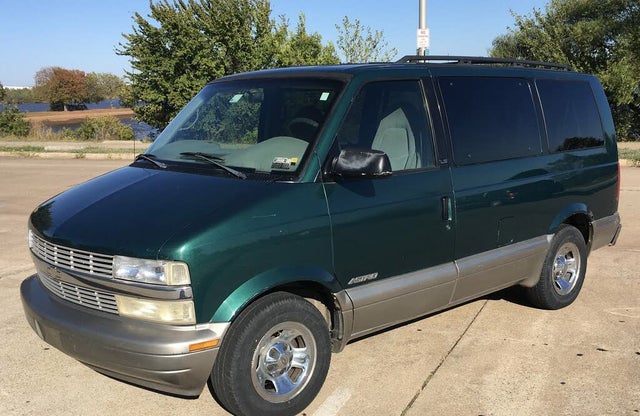 2001 Chevrolet Astro LS Extended RWD