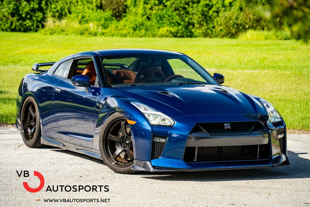 Used 17 Nissan Gt R For Sale With Photos Cargurus