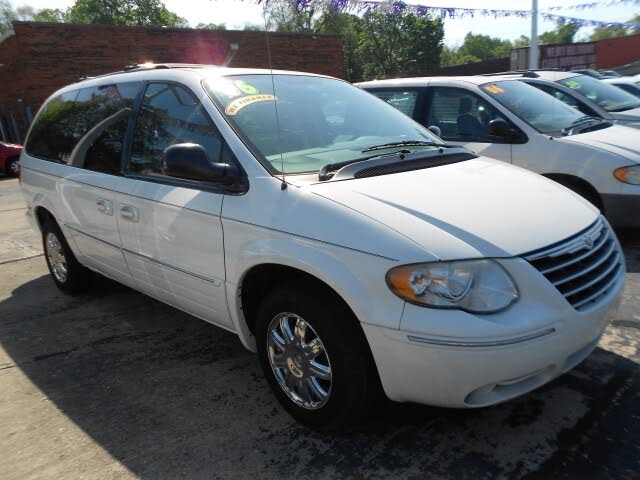 2007 Chrysler Town & Country for Sale in Batesville, IN