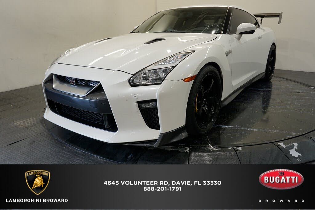 Used 17 Nissan Gt R For Sale With Photos Cargurus