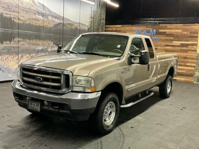 2002 Ford F-350 Super Duty Lariat Extended Cab LB 4WD