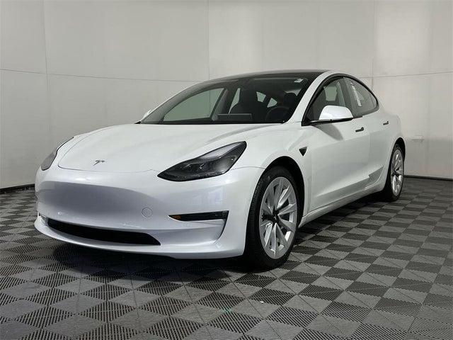 l Used 2022 Tesla Model 3 Greencastle c L