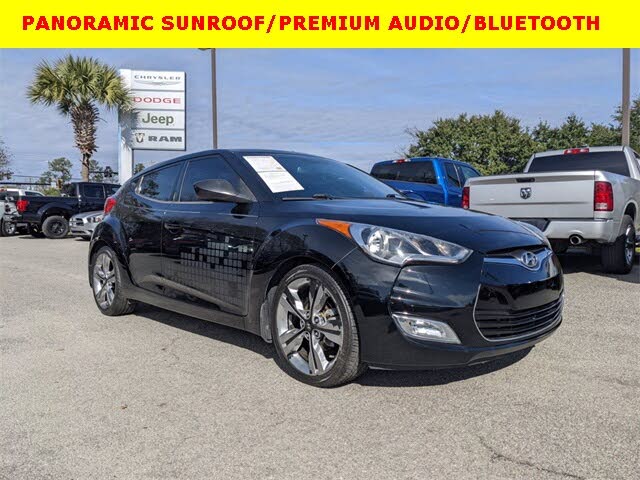 2016 Hyundai Veloster FWD with Yellow Accent Interior