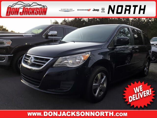 2011 Volkswagen Routan SEL with RSE and Nav