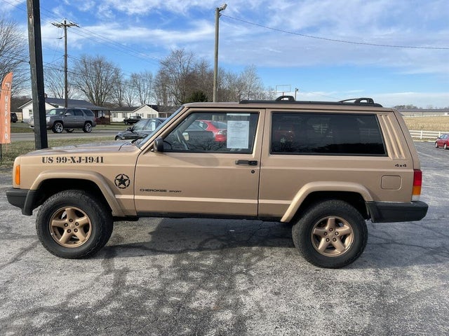 1999 Jeep Cherokee Sport 2-Door 4WD
