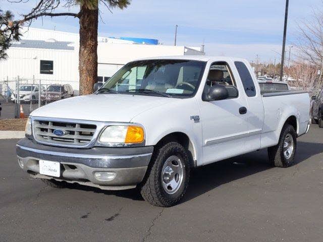 2004 Ford F-150 Heritage 4 Dr XL Extended Cab SB