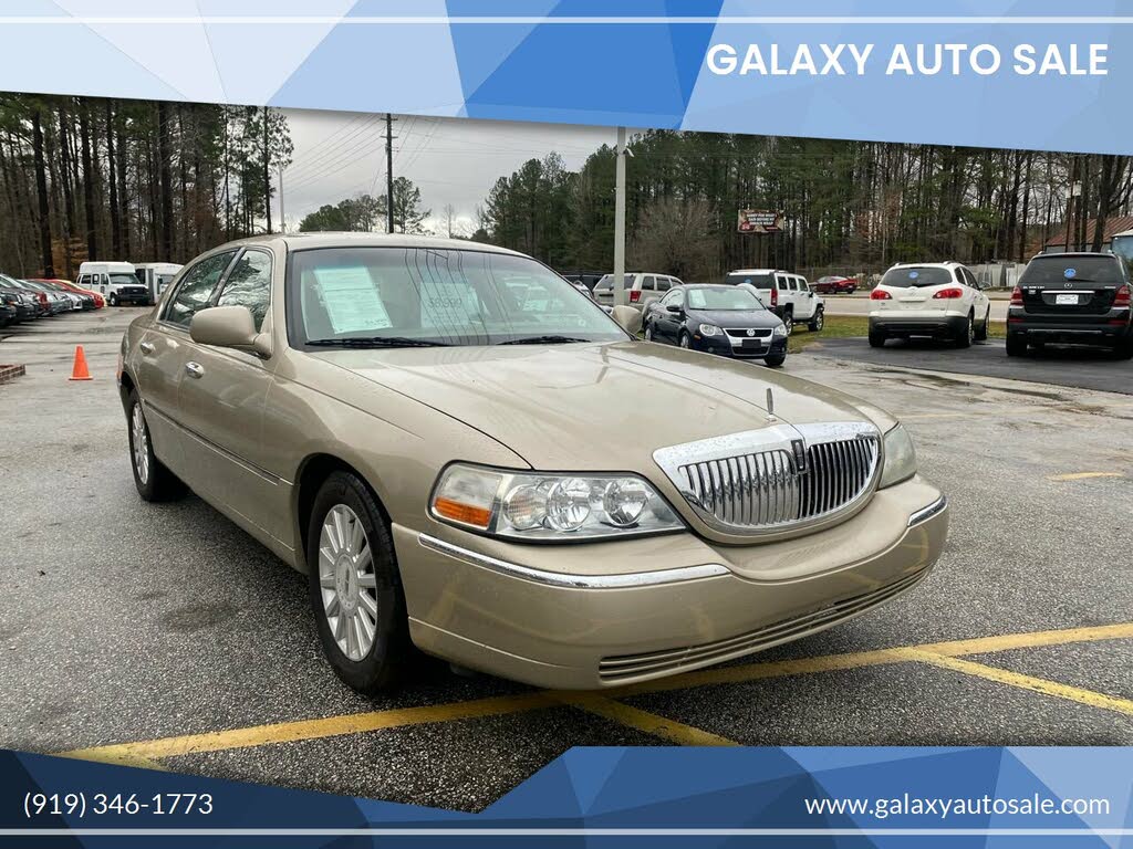 Used 2005 Lincoln Town Car For Sale (with Photos) - CarGurus