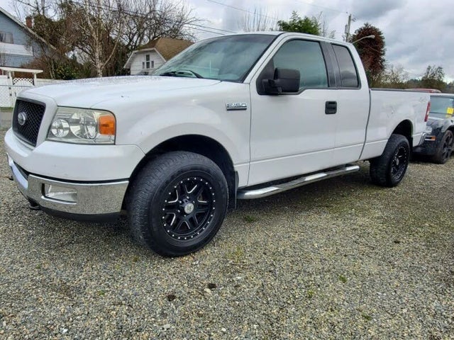 2004 Ford F-150 XL Ext. Cab 4WD
