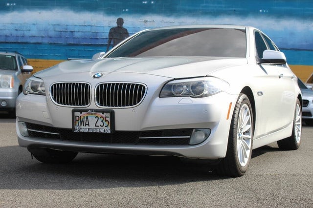 2012 BMW 5 Series 535i Sedan RWD