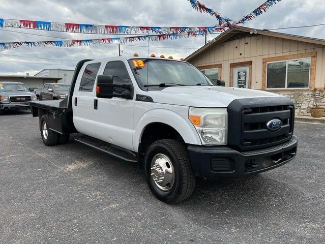 2013 Ford F-350 Super Duty Chassis XLT Crew Cab DRW 4WD