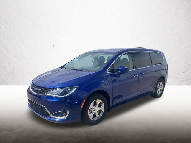 2020 Chrysler Pacifica Hybrid Touring FWD
