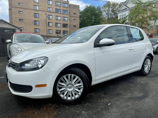 2013 Volkswagen Golf FWD with Conv 2dr
