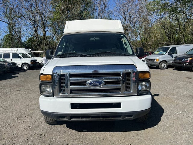 2013 Ford E-Series E-250 Extended Cargo Van