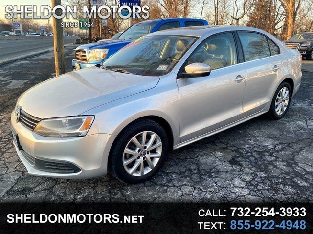 2014 Volkswagen Jetta SE with Connectivity and Sunroof