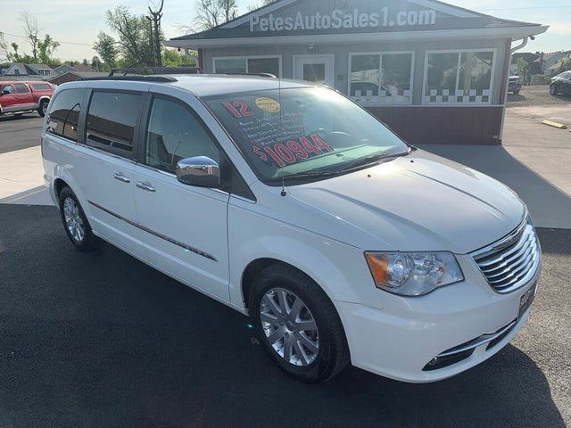 2012 Chrysler Town & Country Touring-L FWD