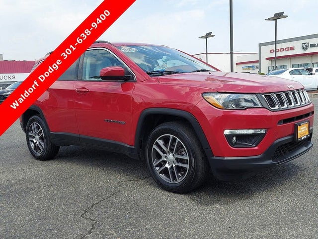 2018 Jeep Compass Latitude with Sun and Wheel Package FWD
