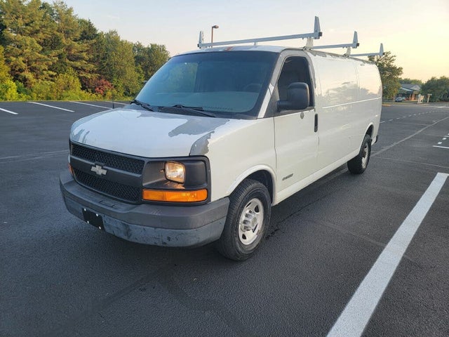 2004 Chevrolet Express Cargo 3500 Extended RWD