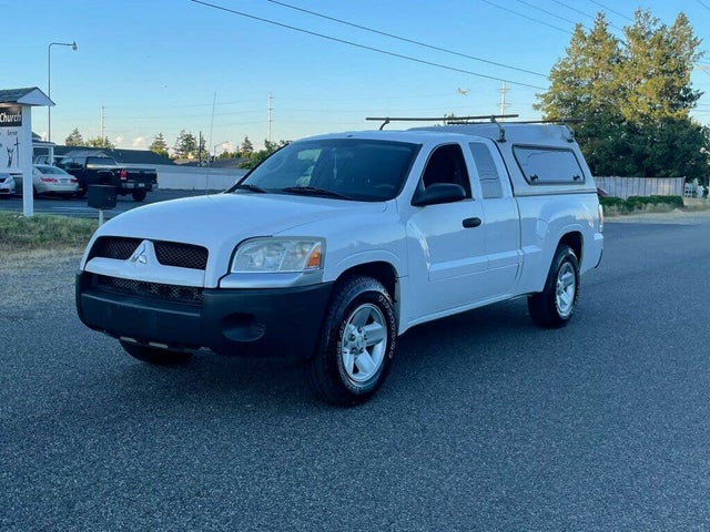 2006 Mitsubishi Raider LS 4dr Extended Cab with automatic SB