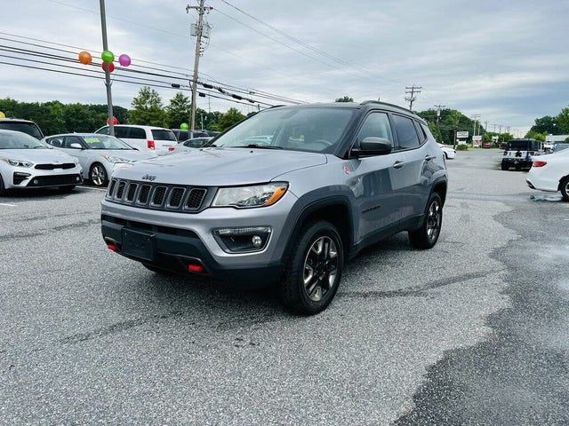 2018 Jeep Compass Latitude with Sun and Wheel Package FWD