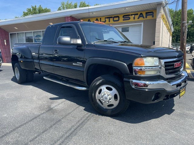 2004 GMC Sierra 3500 4 Dr SLE 4WD Extended Cab LB DRW