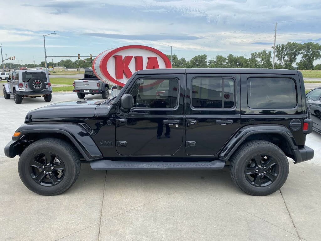 2020 wrangler unlimited sahara altitude 4x4