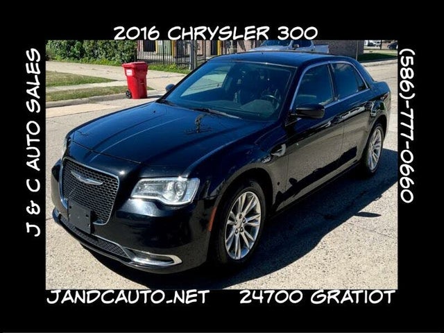 2016 Chrysler 300 Touring RWD