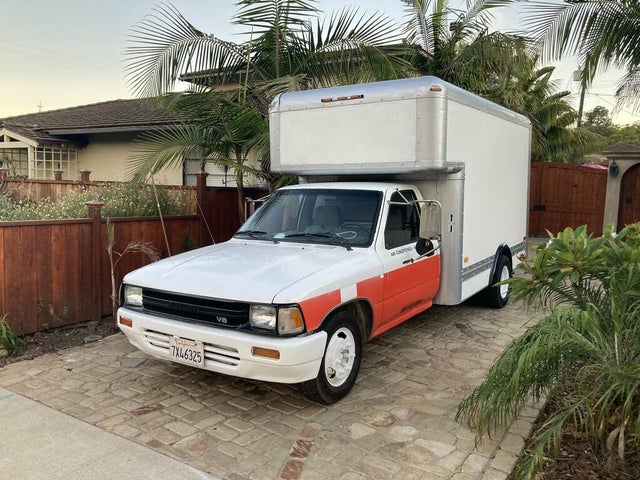 1990 Toyota Pickup 2 Dr Deluxe One Ton Standard Cab LB