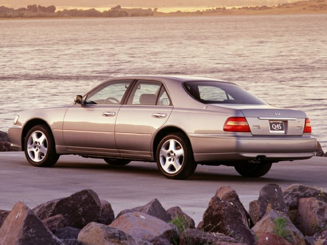 1999 INFINITI Q45 Touring RWD