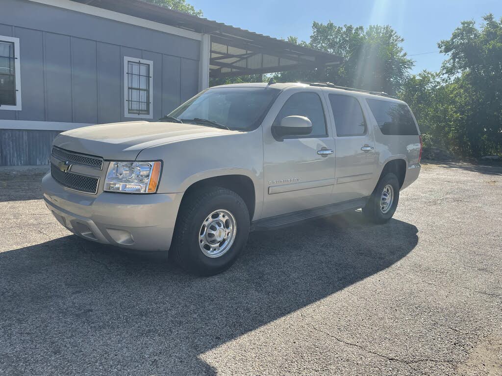  2008 Chevrolet Suburban 2500 LT RWD, Image 0