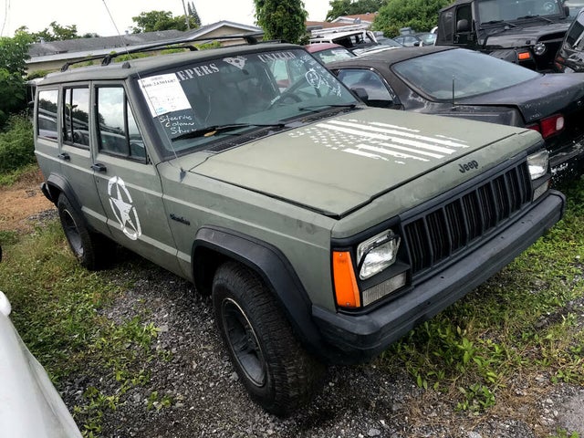 1996 Jeep Cherokee Sport 4-Door 4WD