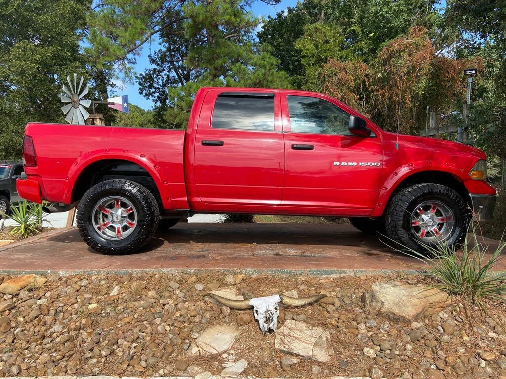 2011 RAM 1500 ST Crew Cab 4WD