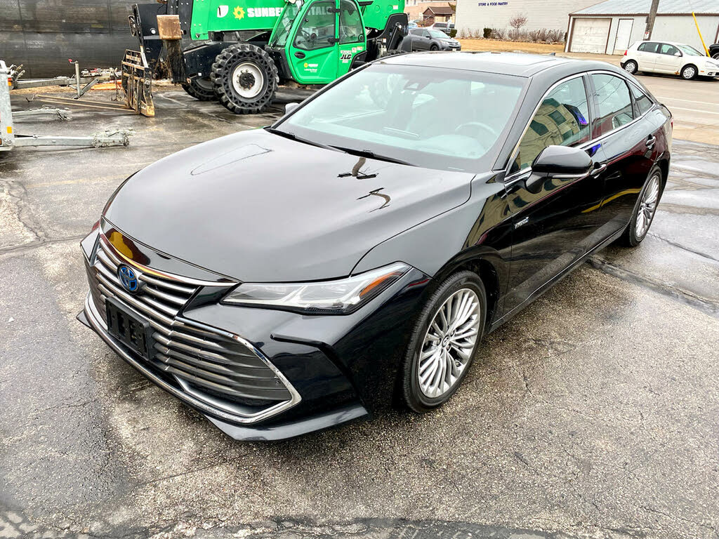 2019 Toyota Avalon Hybrid Limited FWD