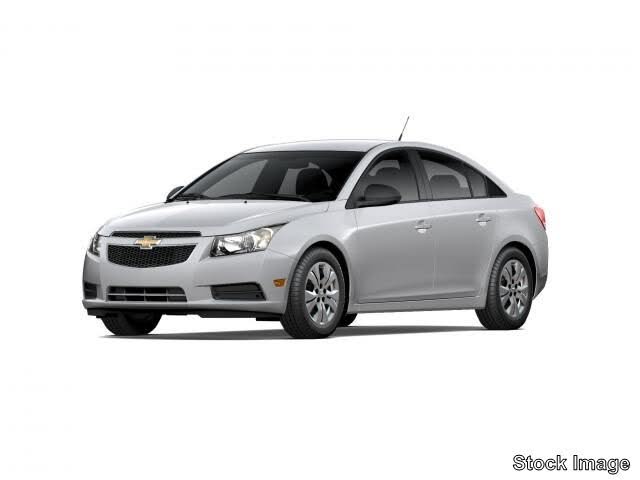 2022 chevrolet cruze black